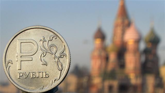 VIDEO: Russian Ruble Crumbles as Oil Continues to Slide 2