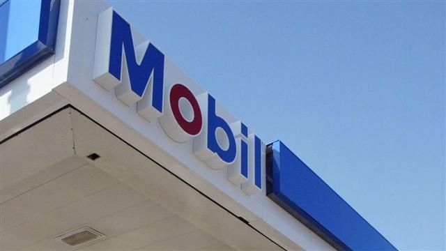 VIDEO: Mon., Feb. 2: Watch Exxon Mobil Stock 1